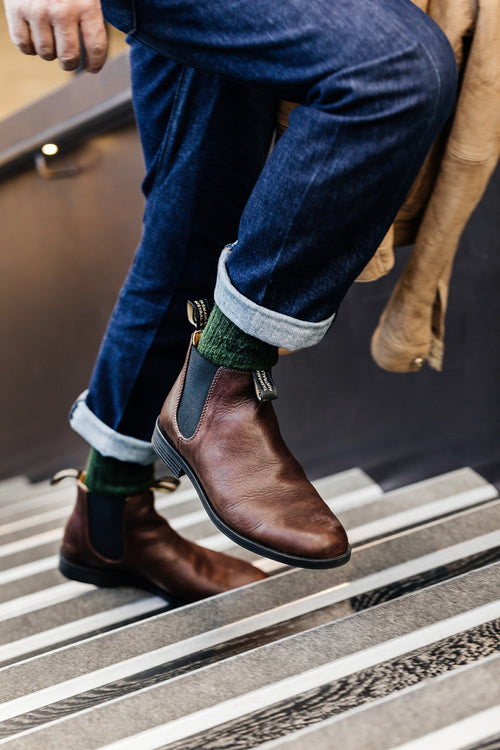 Lifestyle Men 5 image of Blundstone Men's Dress #1900 in Chestnut Brown