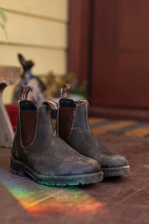 Lifestyle Women 5 image of Blundstone Women's Originals #500 in Stout Brown