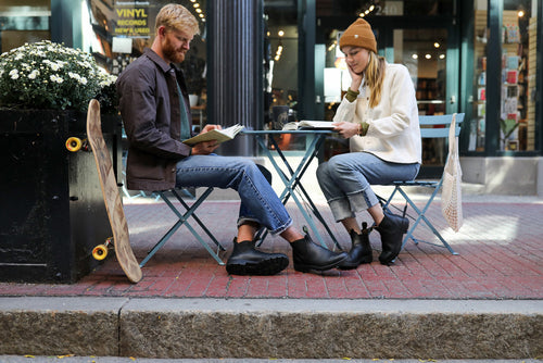 Lifestyle Women 9 image of Blundstone Women's Originals #2115 in Black