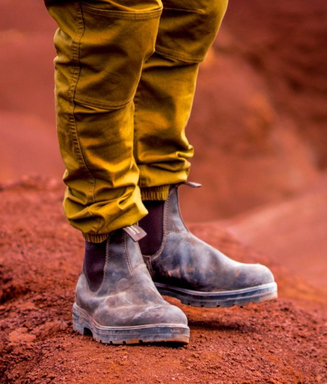 A pair of Blundstone 500 Originals Series boots in the desert